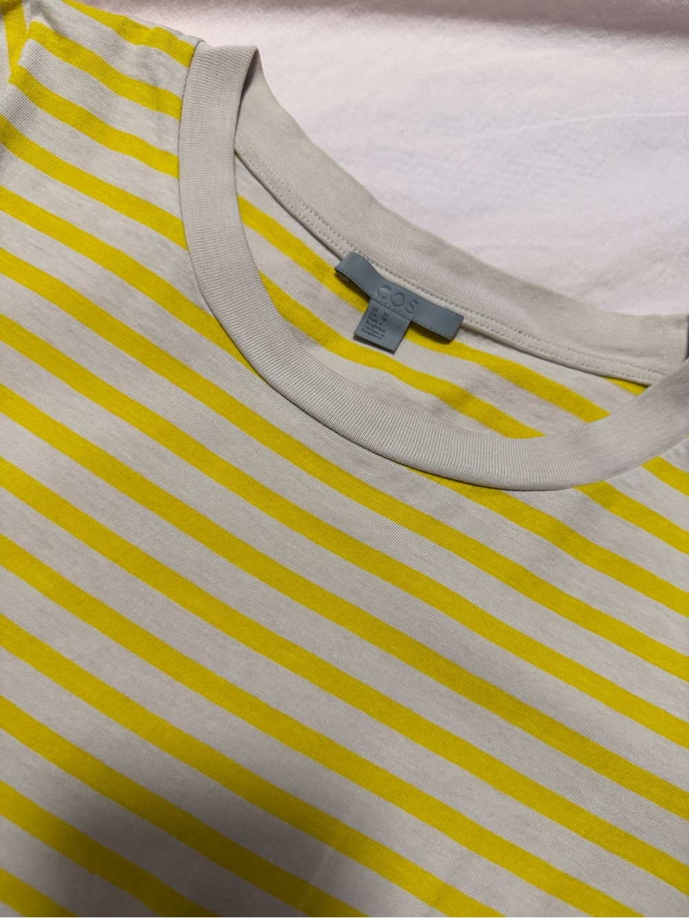 COS Striped Cotton T-Shirt Women's X-Small Yellow & beige
Crewneck Short Sleeve